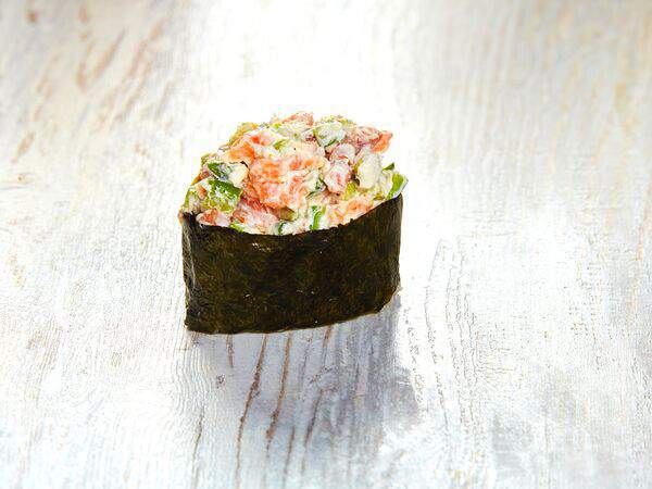 Iwok - Гункан с лососем