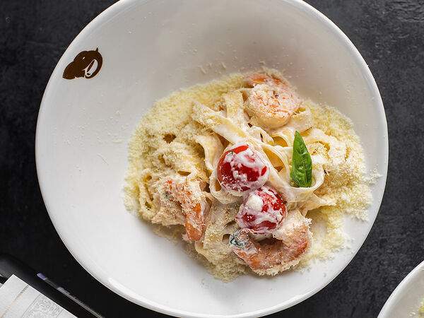 Кофе Репаблик - Феттуччине с тигровой креветкой