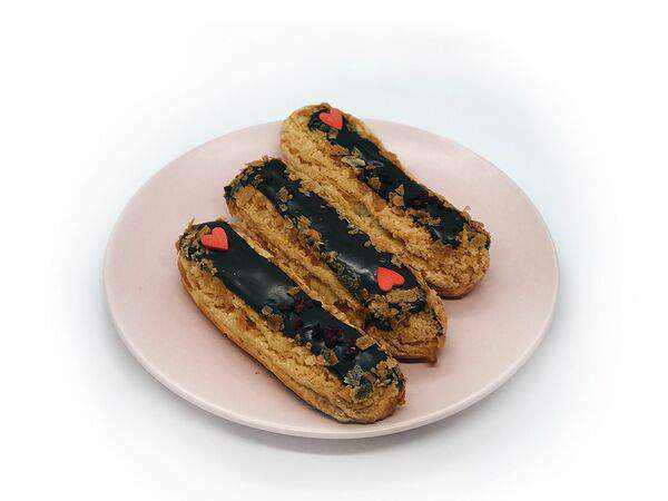 Булочная кондитерская - Эклер Ягодный