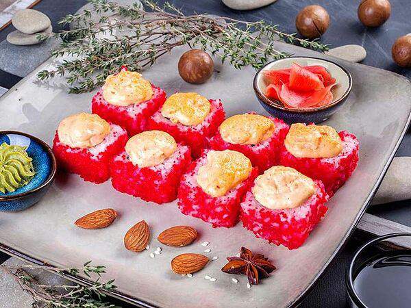 Дом роллов - Запеченный ролл Острый с креветкой