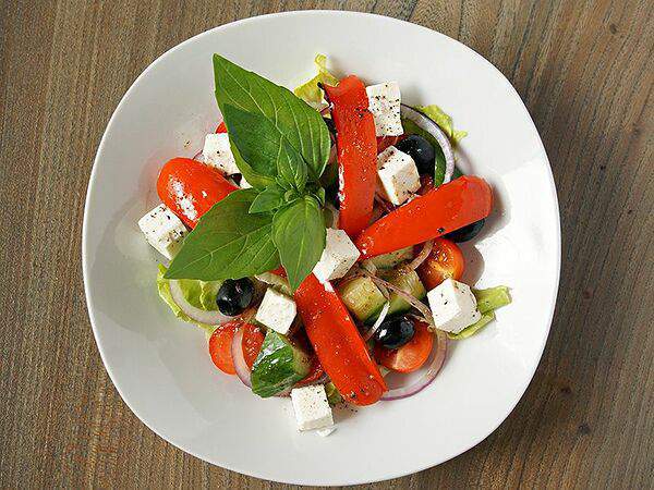 Hofo - Шопский салат