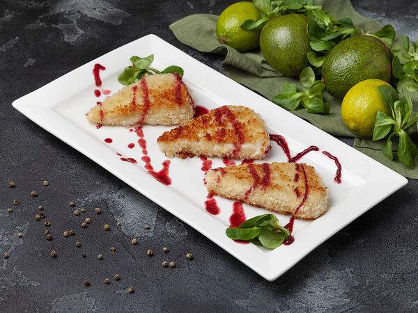 ЛамадJO - Сулугуни жареный с соусом из клюквы