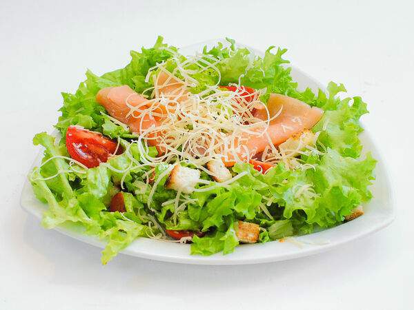 Hot Pizza - Салат Цезарь с семгой