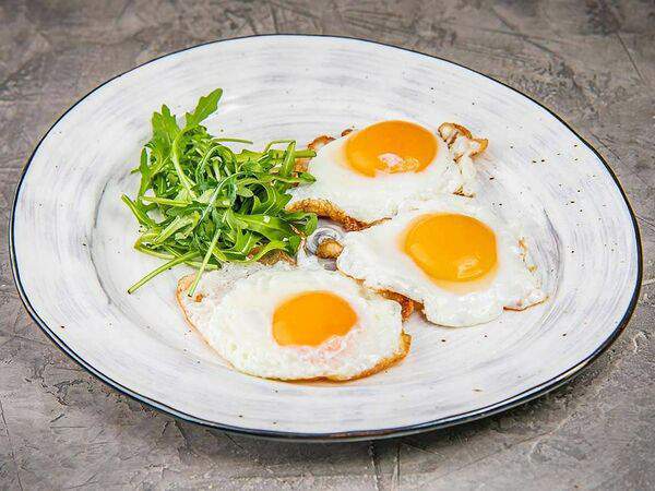 Bliss Bistro - Глазунья из трех яиц