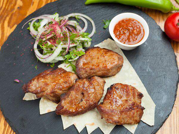 Трапеза - Шашлык из cвинoй шейки