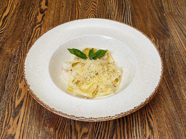 Verona - Паппарделле с курицей и белыми грибами