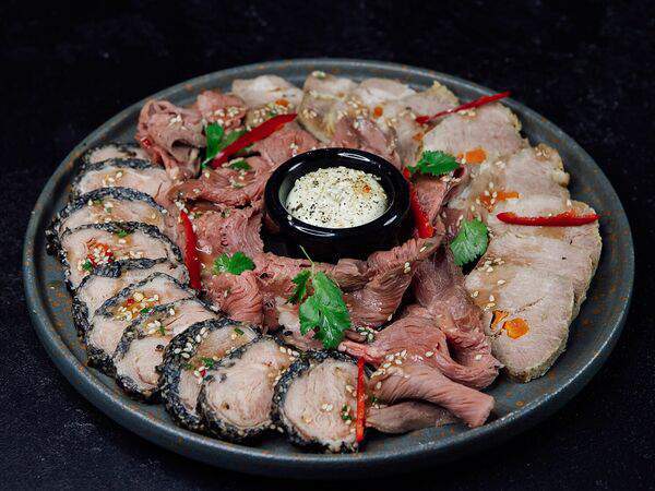 Кафе Nебо - Мясное ассорти в азиатском стиле