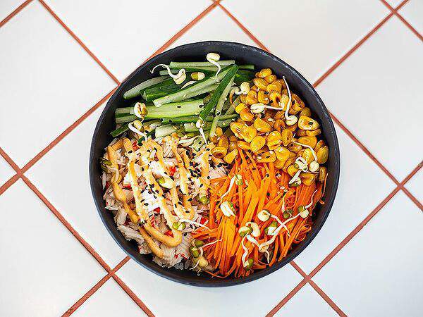 Покешная - Поке со снежным крабом и соусом Том Ям