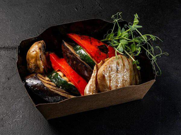 Best Food Sochi - Филе птицы на выбор с овощами гриль