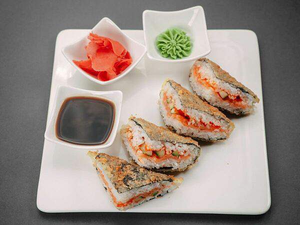 Tora Sushi - Саше с лососем