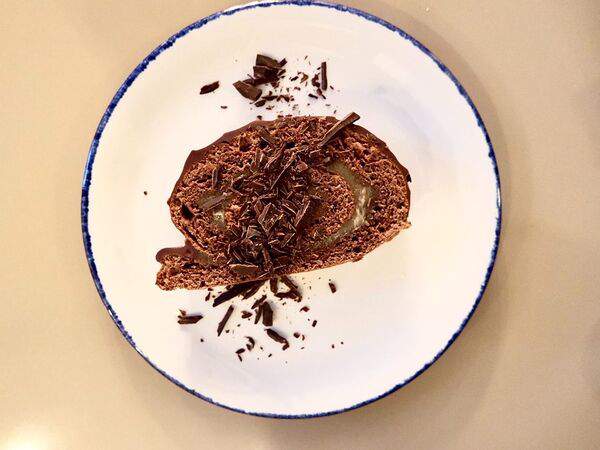 Lilu kitchen - Шоколадный рулет с халвой