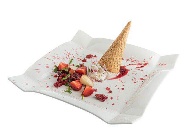 Le Noir - Вафельный рожок с малиновым парфе