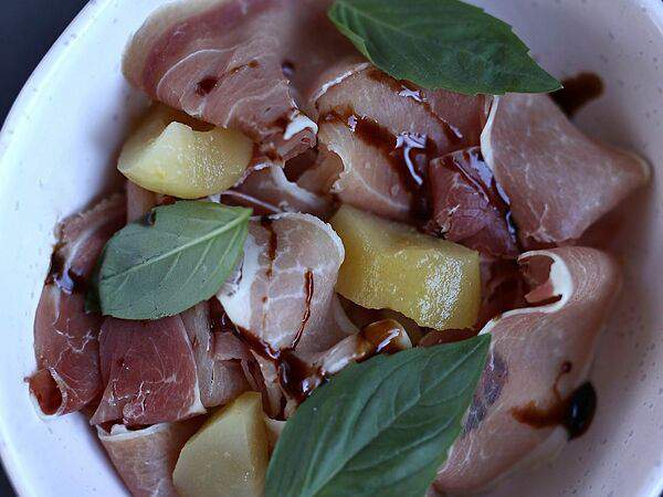 The Odi - Прошутто с томленой грушей