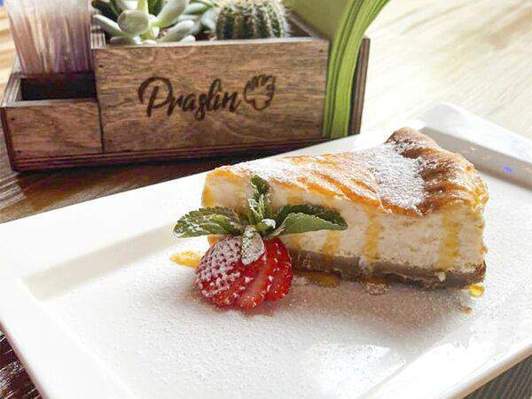 Praslin - Не чизкейк с карамельным топпингом