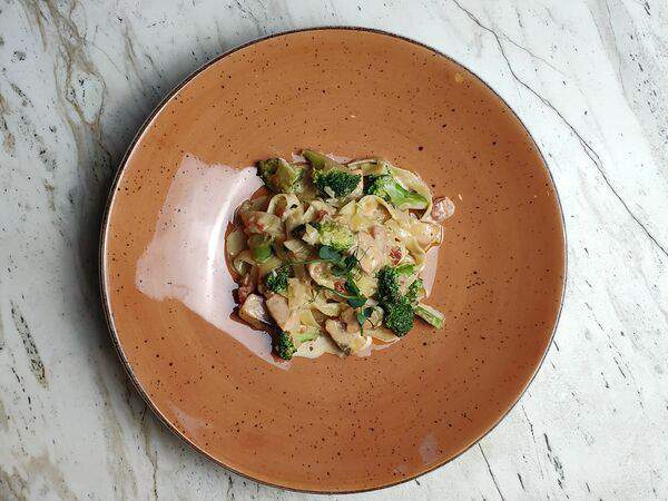 Massimo - Паста с лососем и брокколи