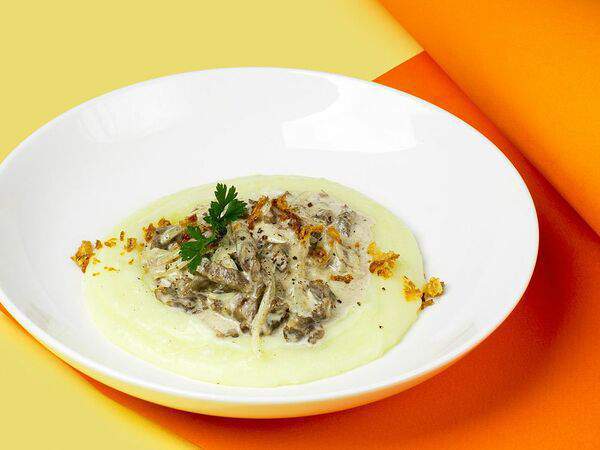 Ирис - Бефстроганов из говядины с картофельным пюре