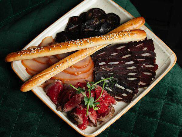 Мускат - Мясное ассорти