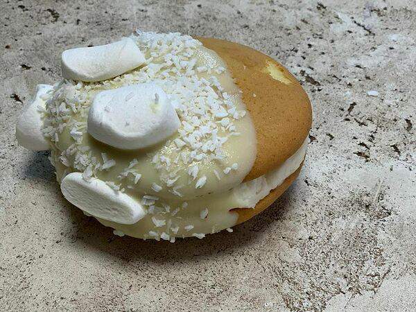 Surf Coffee x Friends - Вупи-пай