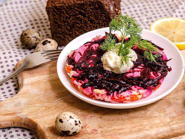 Французская пекарня & French Bakery - Салат Сельдь под шубой