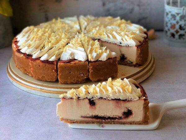 Кондитерская студия Best Cake - Торт цельный Черничный чизкейк