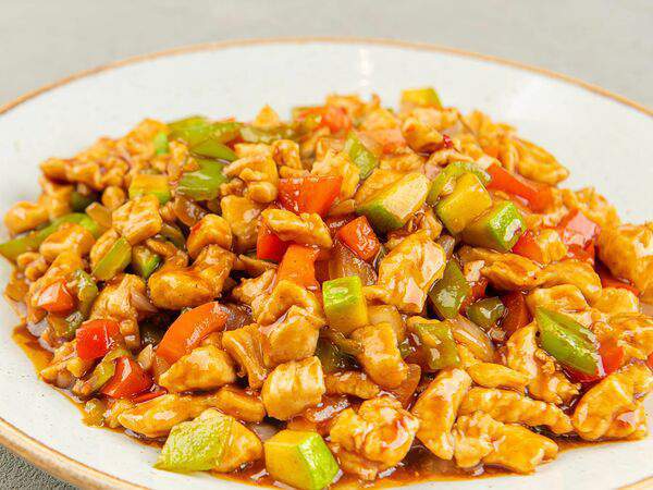 Том Ям паназиатская кухня - Курица с цукини по-китайски в сладком соусе