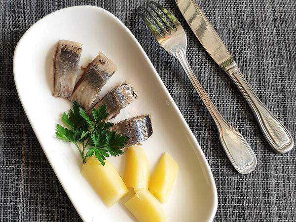 Скоморохи - Филе сельди слабой соли