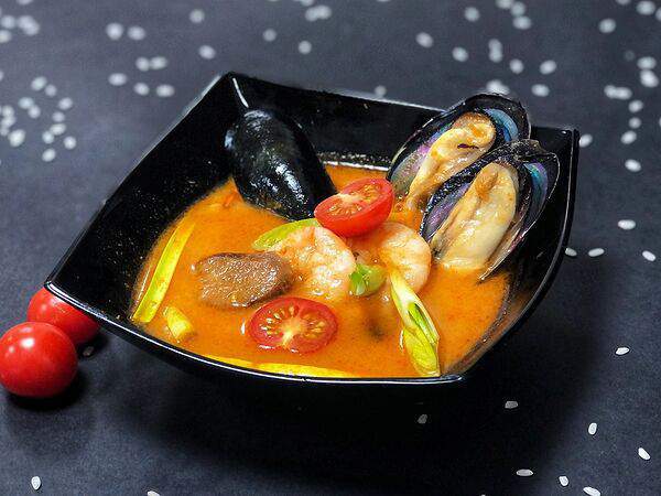 Кацумото - Том Ям с морепродуктами