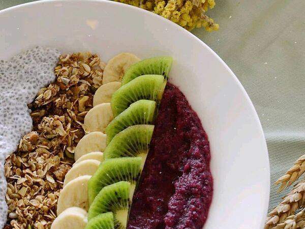 Алиса в стране чудес - Granola-bowl