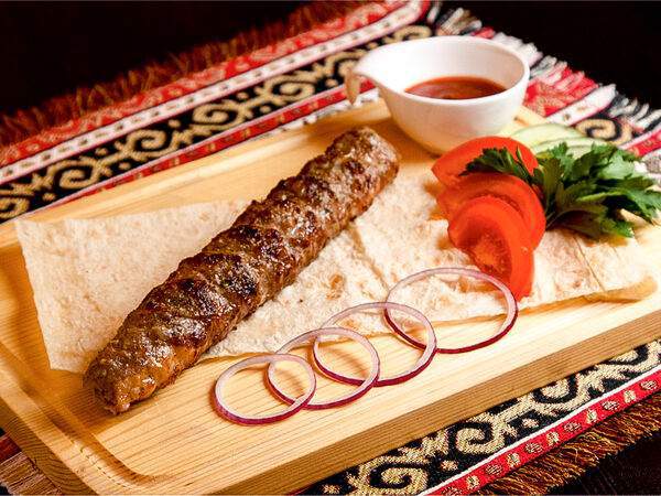 Кавказская пленница - Люля-кебаб с сыром и бастурмой