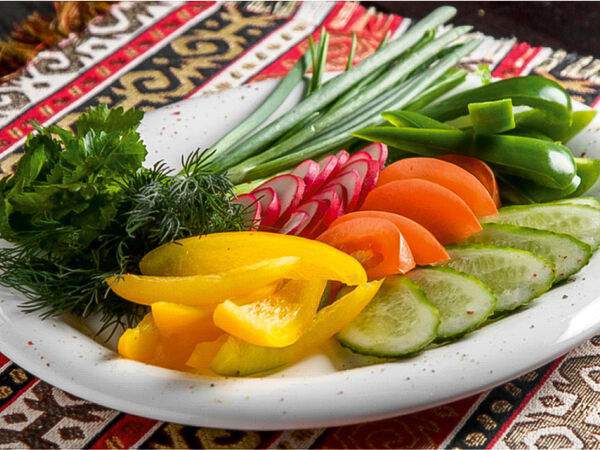 Кавказская пленница - Ассорти свежих фермерских овощей