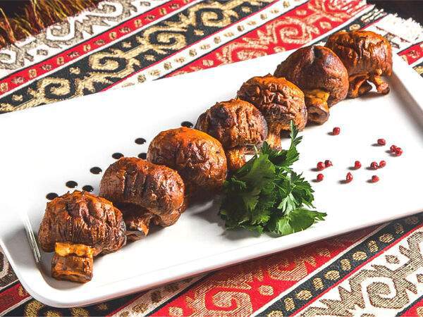 Кавказская пленница - Шампиньоны, запеченные на углях