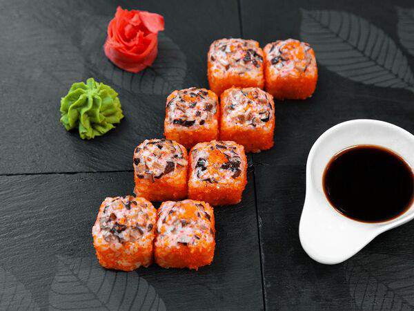 Суши бис - Горячий ролл Шиитаке с курицей