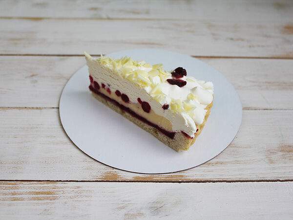 Кондитерская студия Best Cake - Торт Брусника и шоколад